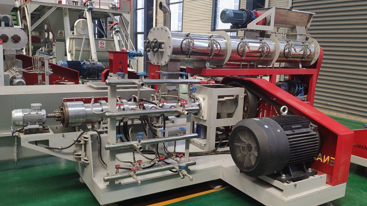 farm-use chicken feed extruder machine in South Africa